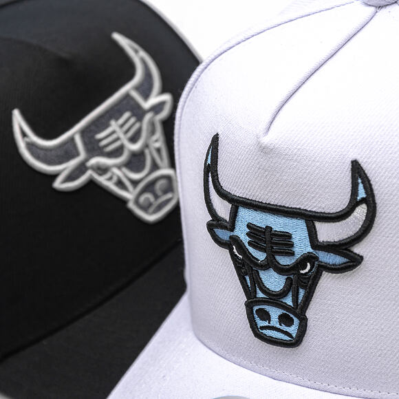 Kšiltovka Mitchell & Ness - NBA Core Xi Pro Bulls - Chicago Bulls - White-Blue