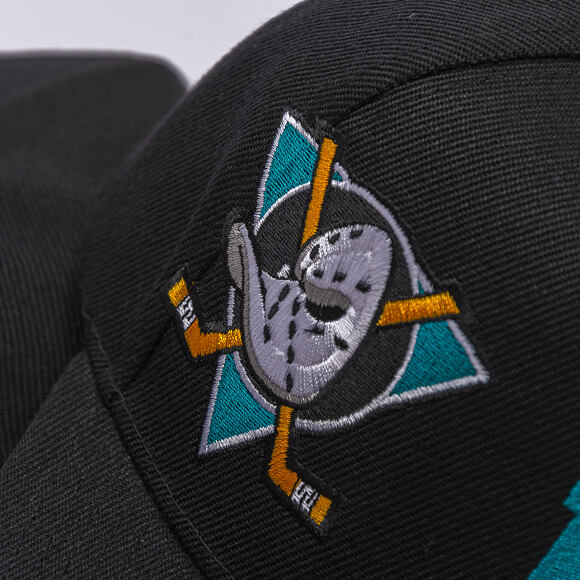 Kšiltovka Mitchell & Ness - NHL Busted Pro Vntg - Anaheim Ducks - Black