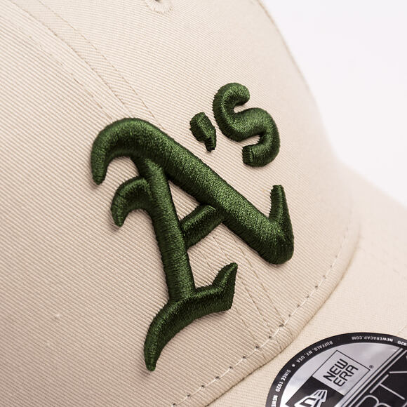 Kšiltovka New Era - MLB League Essential 9FORTY - Oakland Athletics - Stone / Dark Green