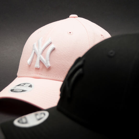 Dámská Kšiltovka New Era League Essential New York Yankees 9FORTY Pink Strapback