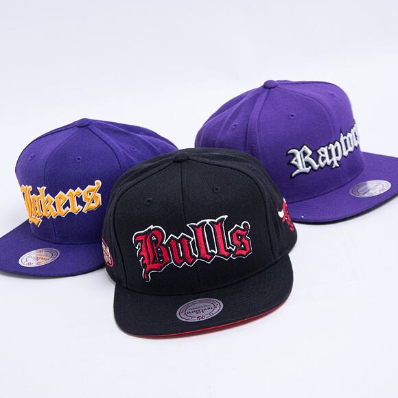 Kšiltovka Mitchell & Ness Old English Faded Snapback Los Angeles Lakers Purple