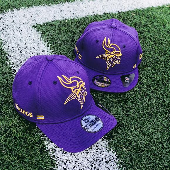 Kšiltovka New Era 39THIRTY NFL20 Sideline Home Minnesota Vikings Stretch Fit CR / Team Color