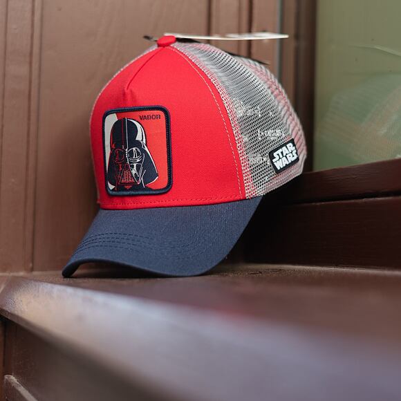 Kšiltovka Capslab Darth Vader 1 Trucker Red / Blue VAD1