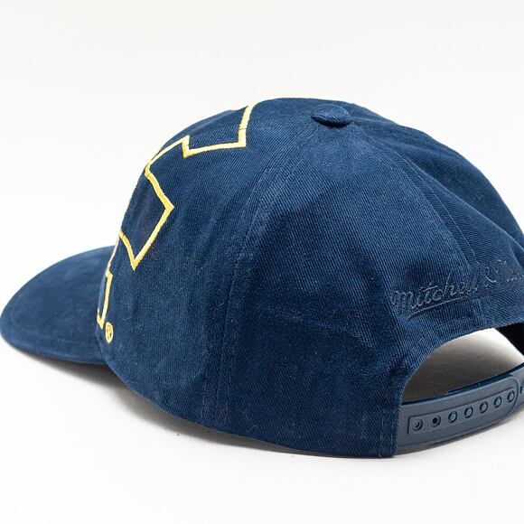 Kšiltovka Mitchell & Ness NCAA BIG LOGO DEADSTOCK UNIVERSITY OF MICHIGAN NAVY 6MSSS21HW046