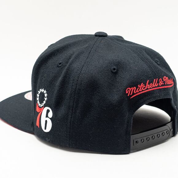 Kšiltovka Mitchell & Ness Foundation Script PHILADELPHIA 76ERS Black 6HSSMM19008-P76BLCK