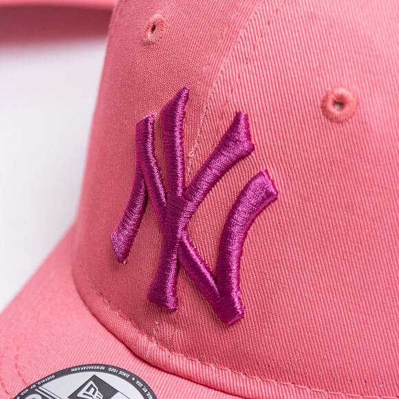 Kšiltovka New Era 9FORTY MLB League Essential New York Yankees Strapback Pink