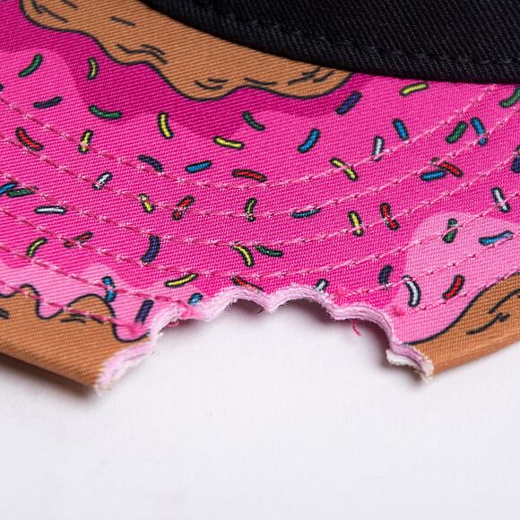 Kšiltovka Cayler & Sons WL Munchies Trucker Cap Black/Multi