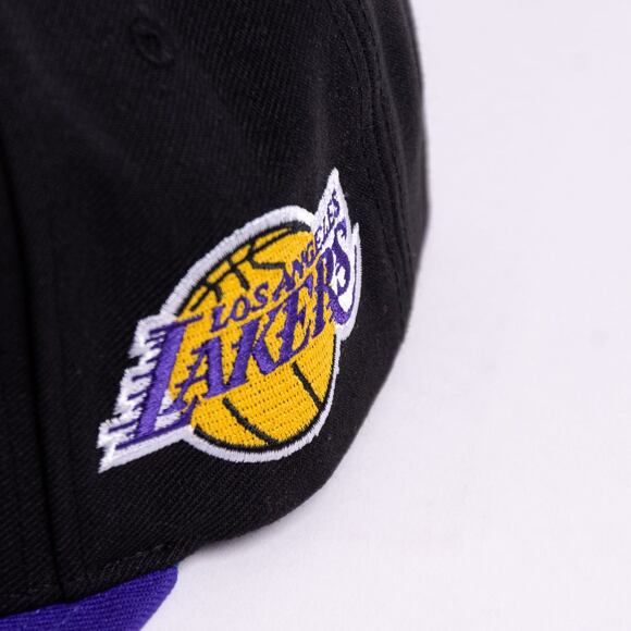 Kšiltovka Mitchell & Ness The Finals Snapback Los Angeles Lakers Black / Purple