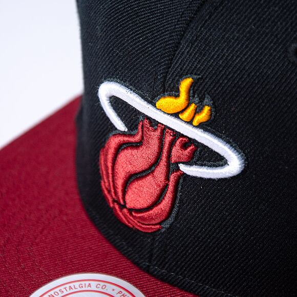 Kšiltovka Mitchell & Ness Team 2 Tone 2.0 Snapback Nba Miami Heat Black / Red