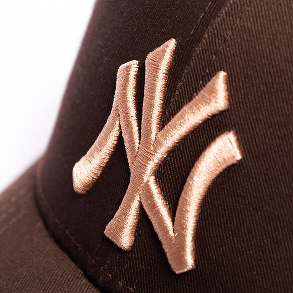 Dámská Kšiltovka New Era 9FORTY Womens MLB League Essential New York Yankees Dark Brown / Camel