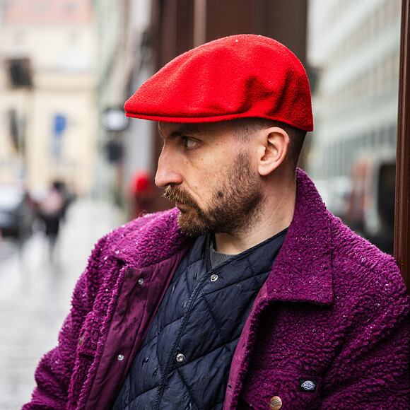 Bekovka Kangol - Bermuda 504 - Scarlet