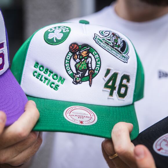 Kšiltovka Mitchell & Ness - Gridlock Trucker - Boston Celtics - White