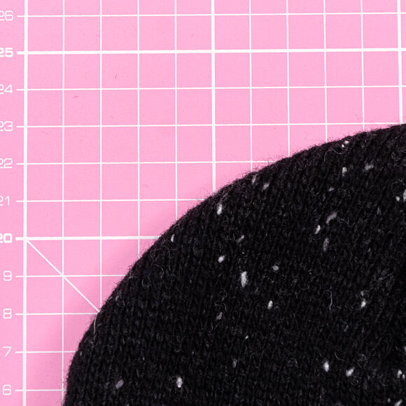 Kulich New Era - Heritage Skully Beanie - Black / Cream