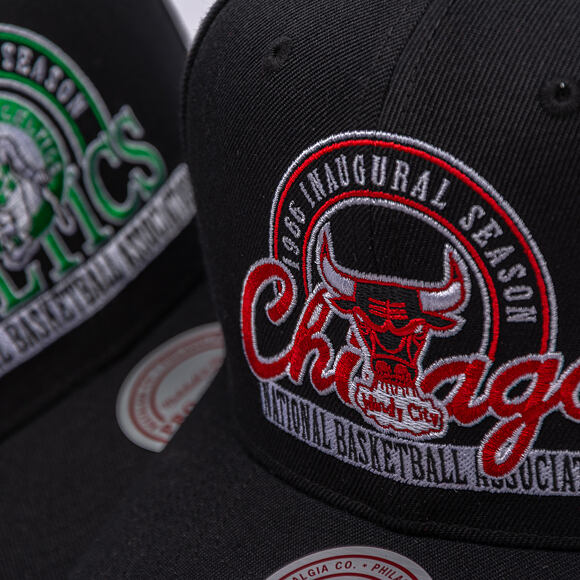 Kšiltovka Mitchell & Ness - NBA Inaugural Team Pro Crown - Chicago Bulls - Black