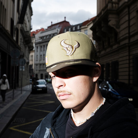Kšiltovka New Era - NFL25 "Salute to Service" - 9SEVENTY Stretch-Snap - Houston Texans