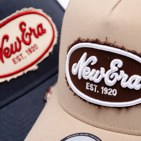 Kšiltovka New Era - Branded Oval Canvas Distress 9FORTY Trucker - Camel