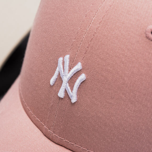 Dámská Kšiltovka New Era - MLB Mini Logo 9FORTY - NY Yankees - Desert Pink