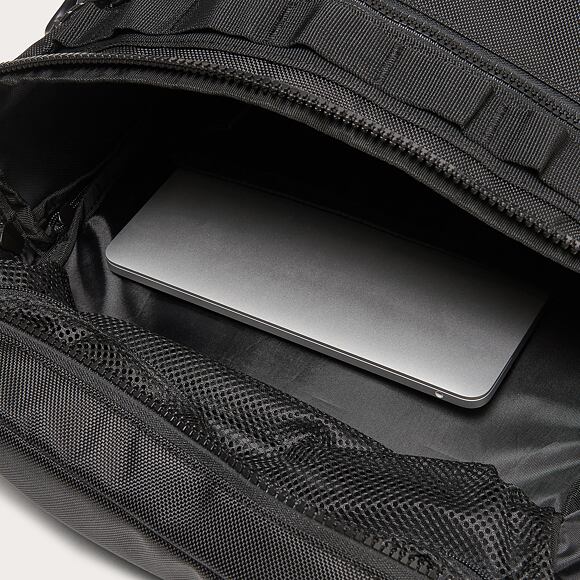 Batoh Oakley - Enhance Lt Boxpack L 8.0 Fw - Black/White