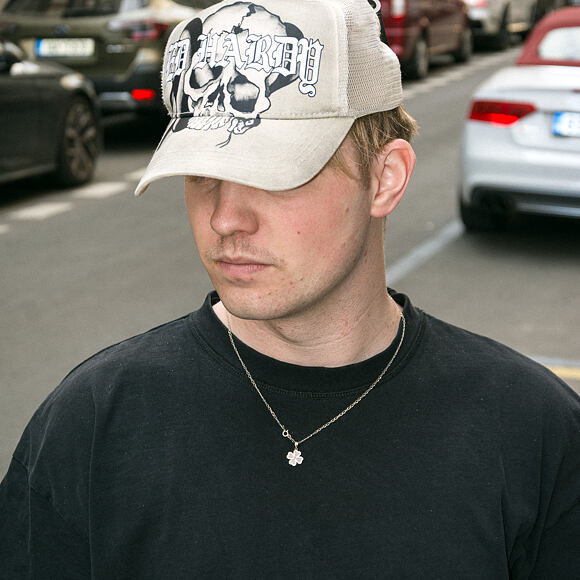 Kšiltovka Ed Hardy - Gothic Skull Tab 5 Panel Trucker Cap - Dove