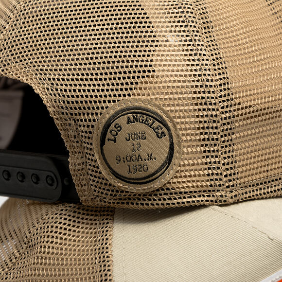 Dětská Kšiltovka New Era - Branded Location Patch 9FORTY A-Frame Trucker - Stone