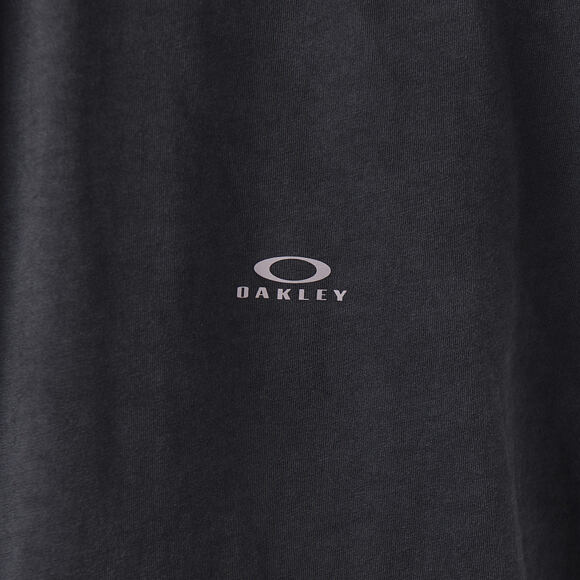 Oakley - Latitude Veil Tee - Pitch Black