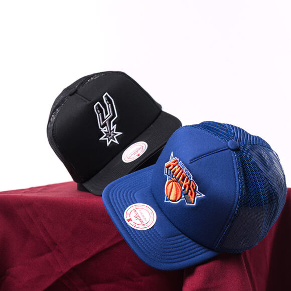 Kšiltovka Mitchell & Ness - Evergreen Trucker - NBA - New York Knicks - Blue