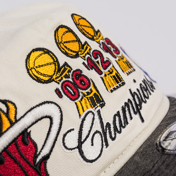 Kšiltovka New Era - NBA "Hardwood Classic Champions" 19TWENTY - Miami Heat - Chrome White / Team Col