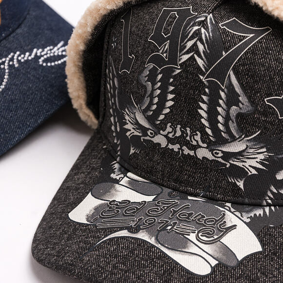 Kšiltovka Ed Hardy - Unisex 1971 Eagle Acid Wash 5 Panel Trapper Cap - Black