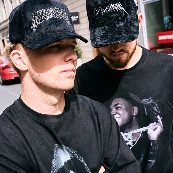 Kšiltovka Reflection Luxury Horny Cap - Black Horns