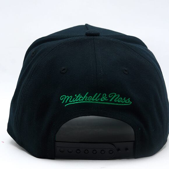 Kšiltovka Mitchell & Ness - NBA 404 Club Camo Pro Snapback - Boston Celtics - Black