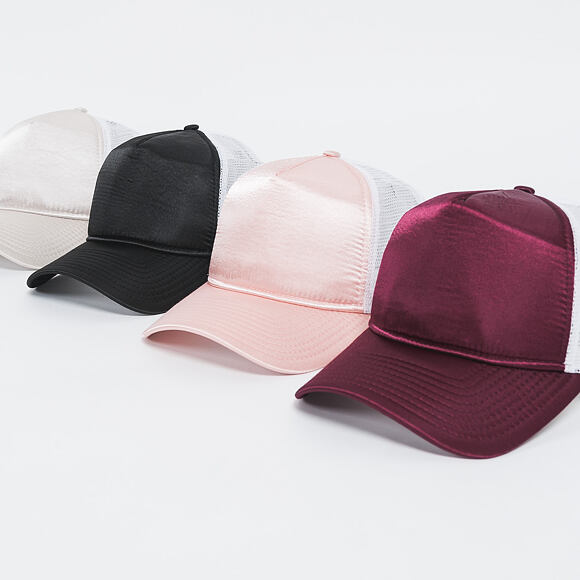 Dámská Kšiltovka New Era Premium Trucker 9FORTY Satin/Gold Snapback