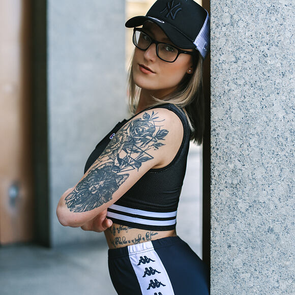 Dámská Kšiltovka New Era  Wmns Essential Trkr New York Yankees  9FORTY A-FRAME TRUCKER  Black / Blac