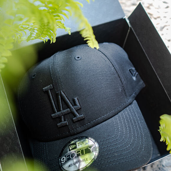 Kšiltovka New Era 9FORTY Los Angeles Dodgers Black/Black Snapback