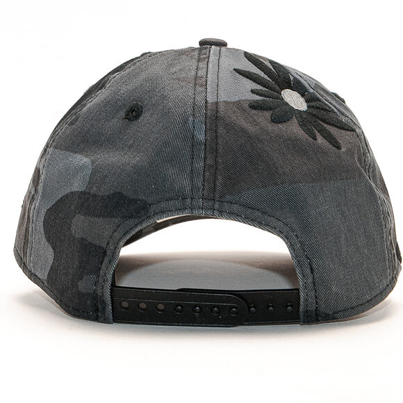 Kšiltovka New Era 9FORTY Military Flower Night Camo Strapback