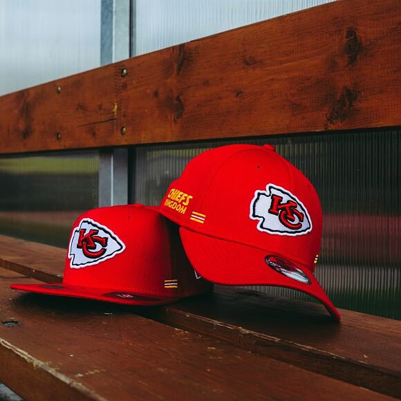 Kšiltovka New Era 9FIFTY NFL20 Sideline Home Kansas City Chiefs Snapback Team Color