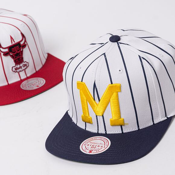 Kšiltovka Mitchell & Ness NCAA Retro Pinstripe Snapback University Of Michigan White