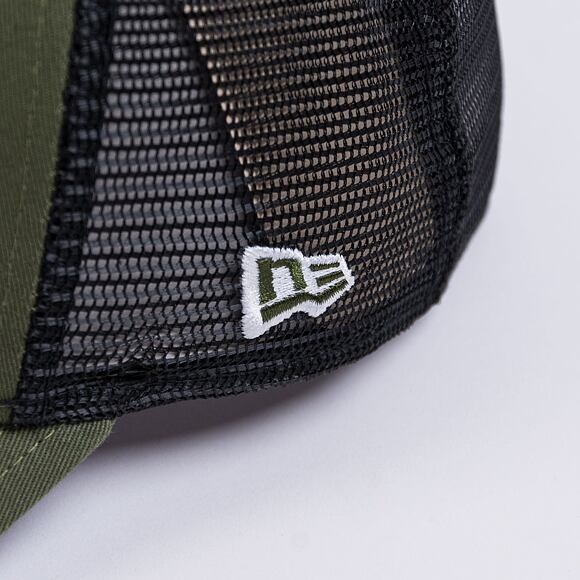 Kšiltovka New Era - Buffalo Patch - 9FORTY A-Frame Trucker - New Olive / Scarlet