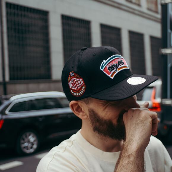 Kšiltovka Mitchell & Ness NBA Conference Patch Snapback Hwc San Antonio Spurs Black