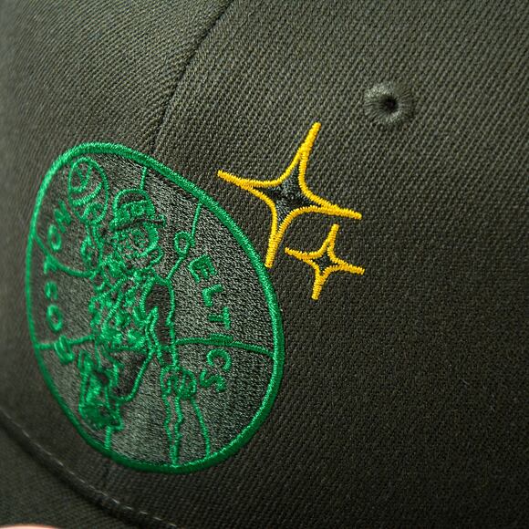 Kšiltovka Mitchell & Ness NBA Merch Logo Classic Red Celtics Olive