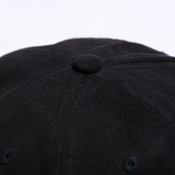 Kšiltovka Mitchell & Ness Sweet Suede Snapback Miami Heat Black