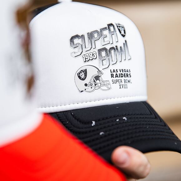 Kšiltovka New Era - NFL Superbowl 9FORTY Trucker - Las Vegas Raiders - Black