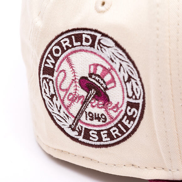 Kšiltovka New Era - MLB WS Patch Retro 9FORTY M-CROWN - NY Yankees - Cream / Burgundy