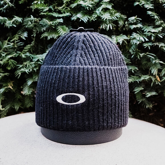 Kulich Oakley - Ellipse Ribbed Beanie - Blackout
