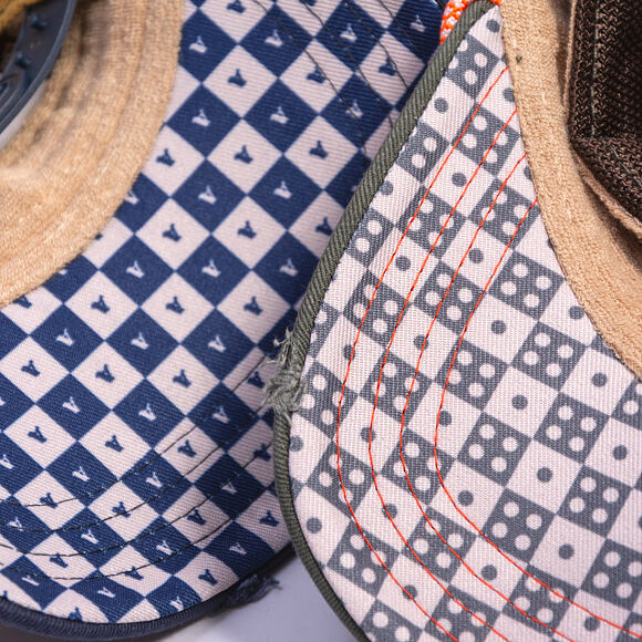 Kšiltovka Capslab - Looney Tunes Daffy Duck The Boxer - Vanilla / Navy