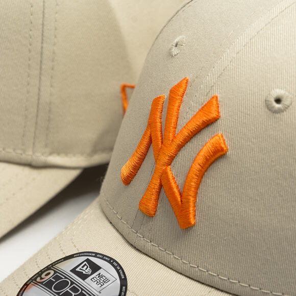 Dětská Kšiltovka New Era - MLB Essential 9FORTY - NY Yankees - Stone / Orange