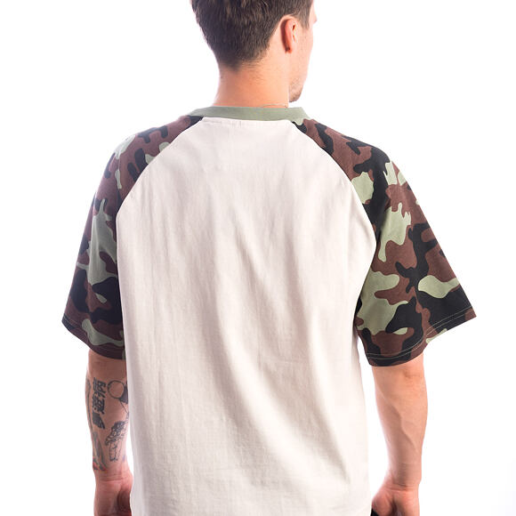 Triko Karl Kani - Sport College Boxy Raglan T-Shirt - Cream/Camo
