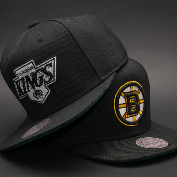 Kšiltovka Mitchell & Ness Solid Team Colour Boston Bruins Snapback
