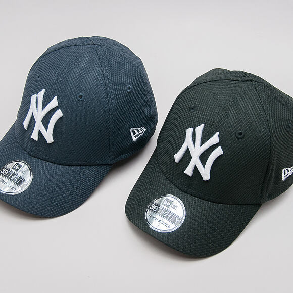 Dětská Kšiltovka New Era Diamond Era Essential Jr New York Yankees 39THIRTY Toddler/Child Black