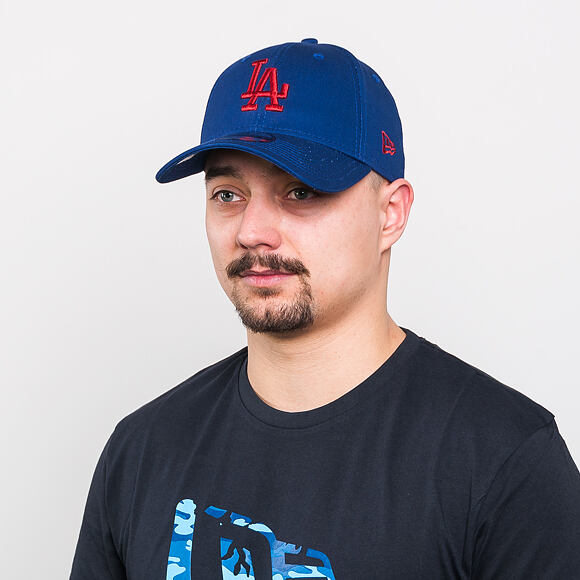 Kšiltovka New Era 9FORTY Los Angeles Dodgers Essential Dark Navy/Red Strapback