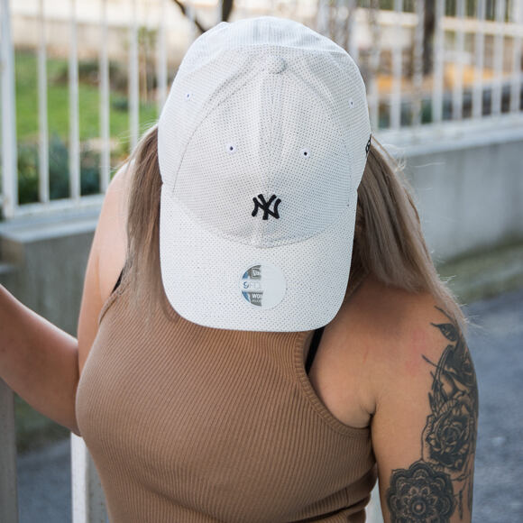 Dámská Kšiltovka New Era 9FORTY New York Yankees White/Navy Strapback